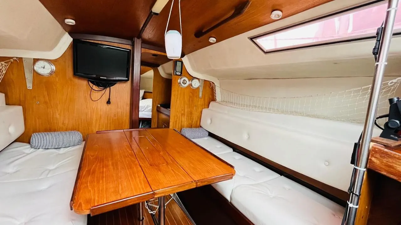 Cozy Sailing Boat Barcelona Hotel Sant Adria de Besos 0*,