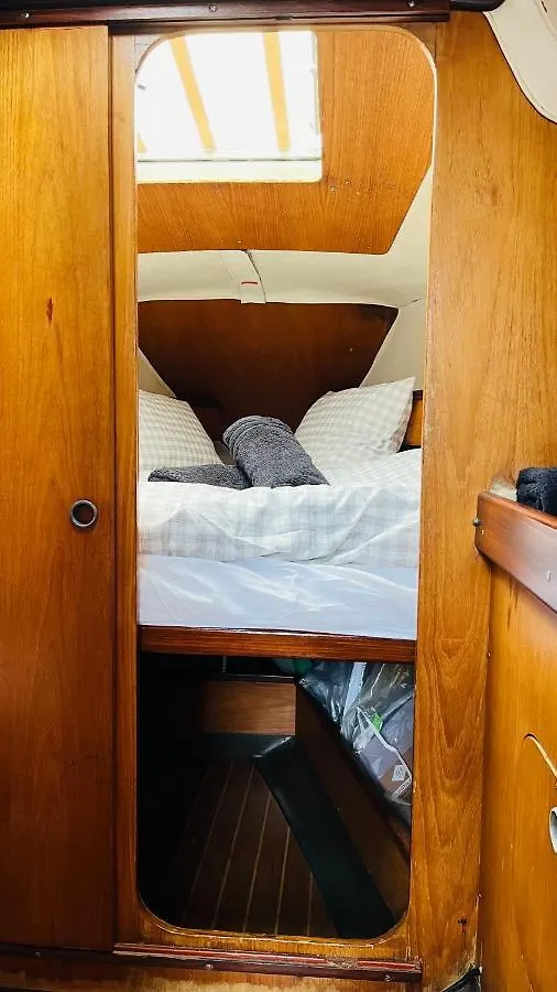 Cozy Sailing Boat Barcelona Hotel Sant Adria de Besos