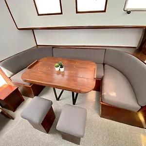 Hotel en barco Fantastico Velero En Barcelona, Sant Adrià de Besòs