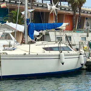  Botel Sleep On A Sailing Boat Barcelona